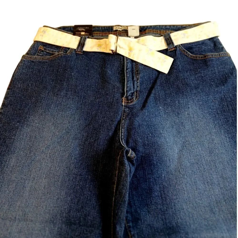 St. John's Bay Women's New w/Tags Denim Capris with Floral Belt - Size: 16